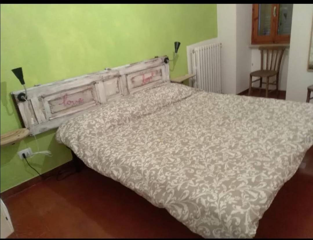 Umbria In Bike B&B Foligno Bagian luar foto