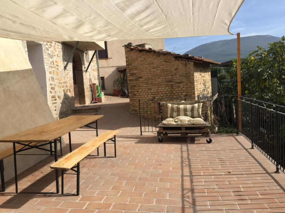 Umbria In Bike B&B Foligno Bagian luar foto